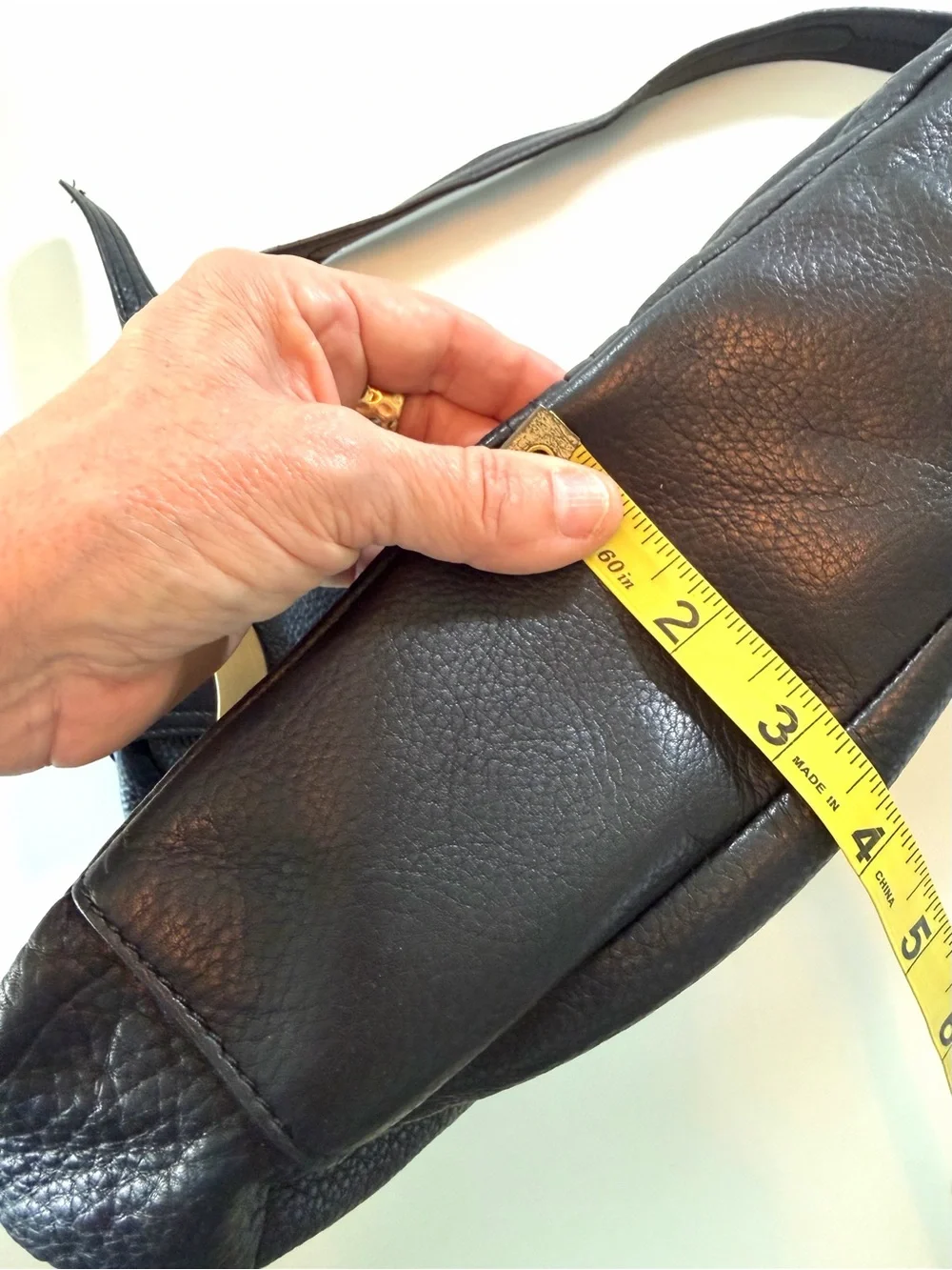B Makowsky Black Pebbled Leather Slouchy Hobo Bag Gold Cargo Pockets